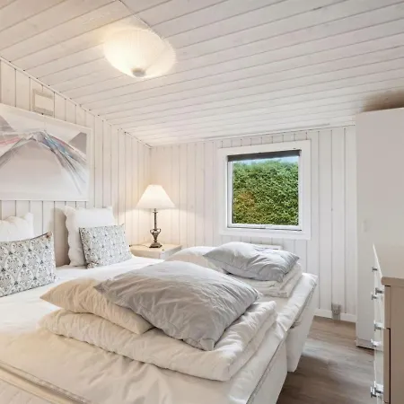 Holiday home Kjera - 450m From The Sea In Ne Jutland By Interhome *