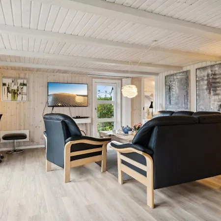 Holiday home Kjera - 450m From The Sea In Ne Jutland By Interhome *